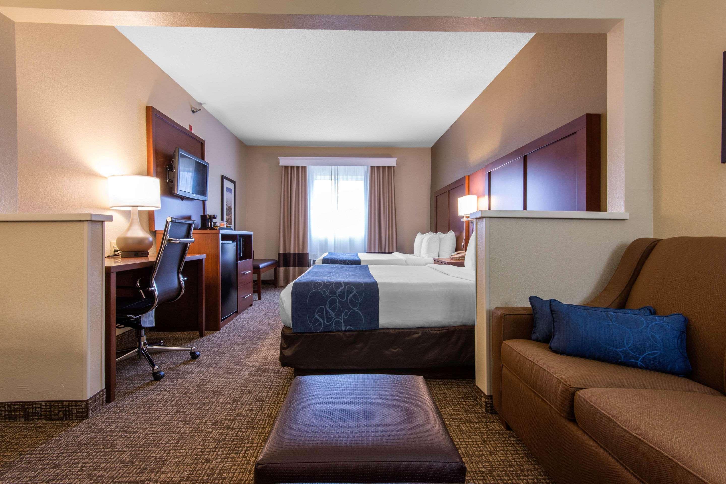 Comfort Suites Rochester Henrietta University Area Zewnętrze zdjęcie