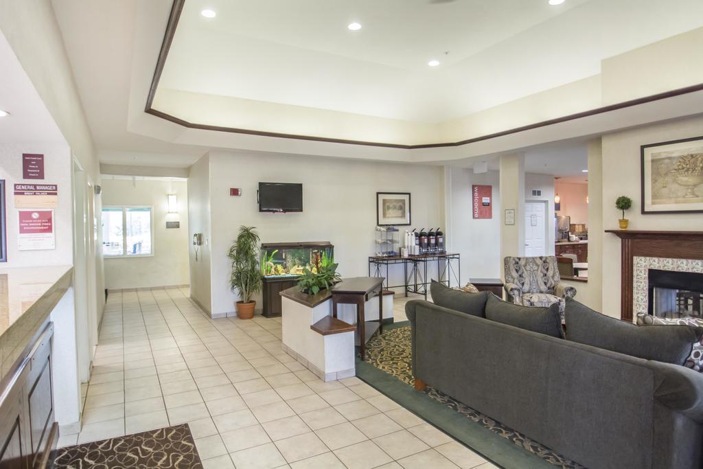 Comfort Suites Rochester Henrietta University Area Zewnętrze zdjęcie