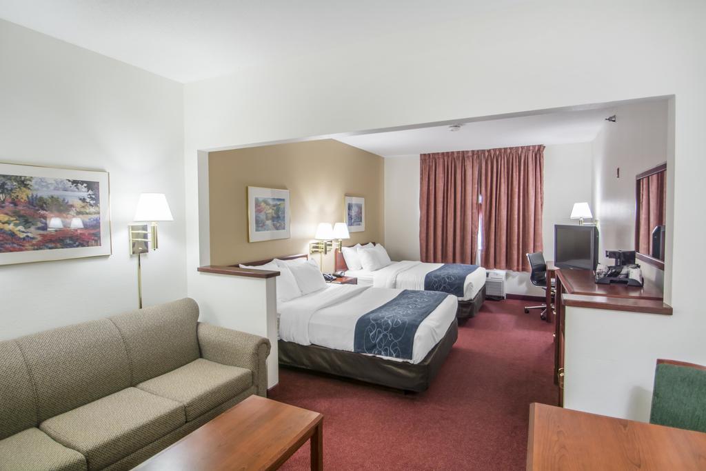 Comfort Suites Rochester Henrietta University Area Zewnętrze zdjęcie