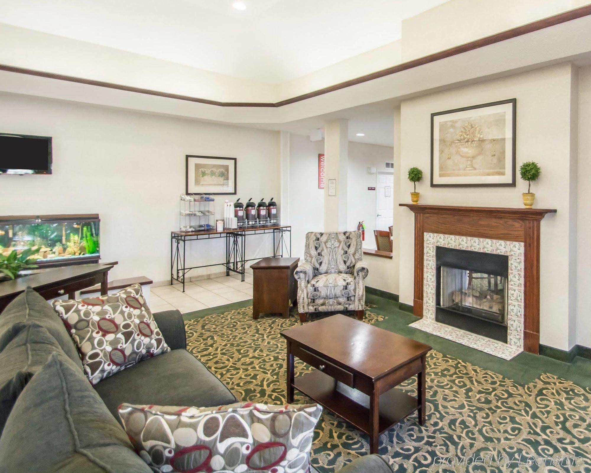 Comfort Suites Rochester Henrietta University Area Zewnętrze zdjęcie